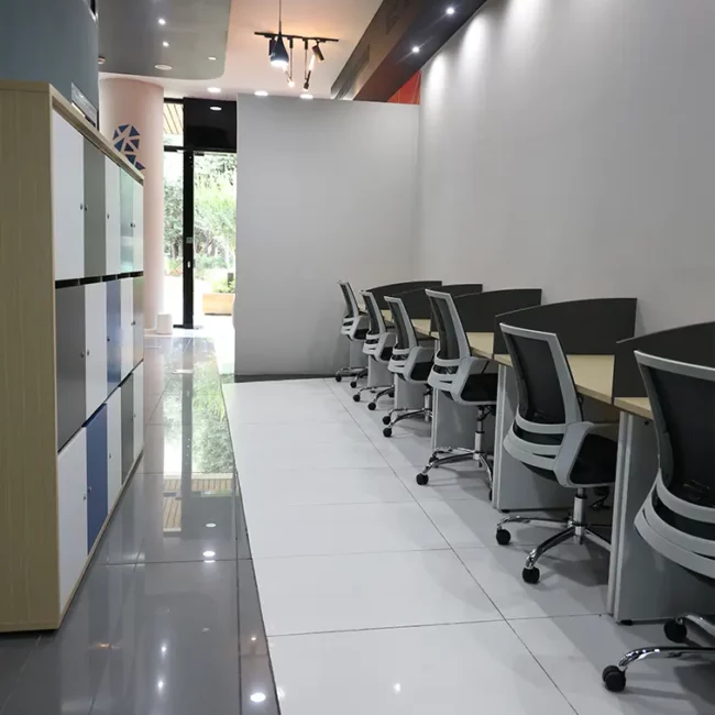 Dedicated Desk-Verdun 2